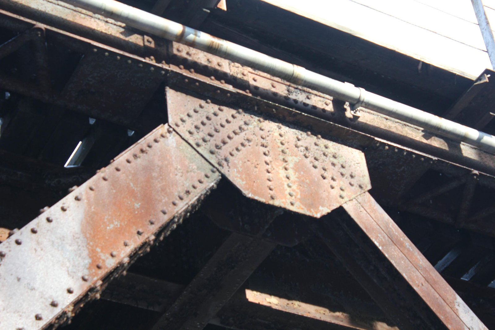 Upper connection